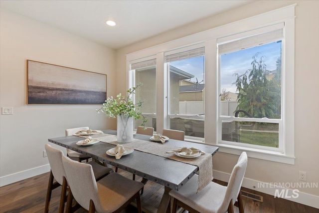 1366 N Waterbrook Way, Star, ID 83669