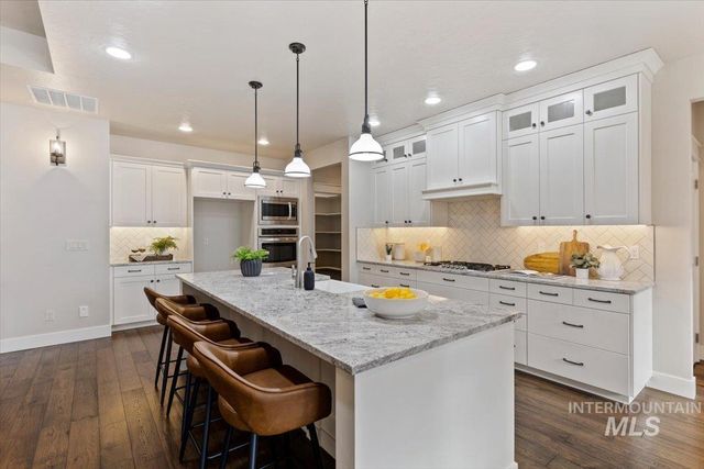 1366 N Waterbrook Way, Star, ID 83669