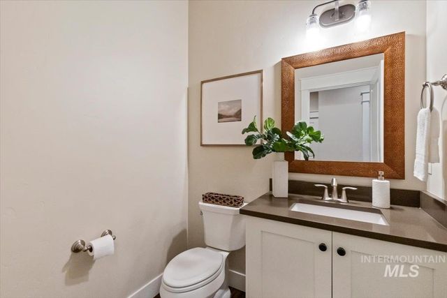 1366 N Waterbrook Way, Star, ID 83669