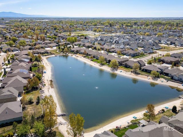 1366 N Waterbrook Way, Star, ID 83669