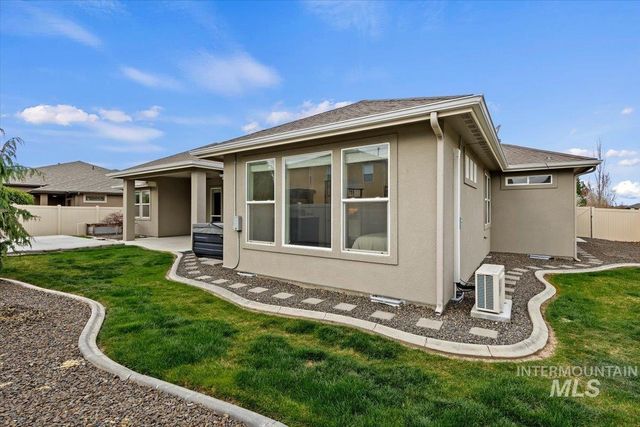 1366 N Waterbrook Way, Star, ID 83669