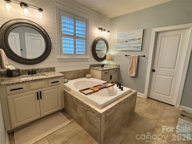 109 Heron Cove Loop, Mooresville, NC 28117