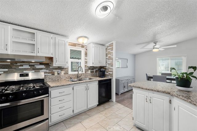 400 Greenfield Drive, El Cajon, CA 92021