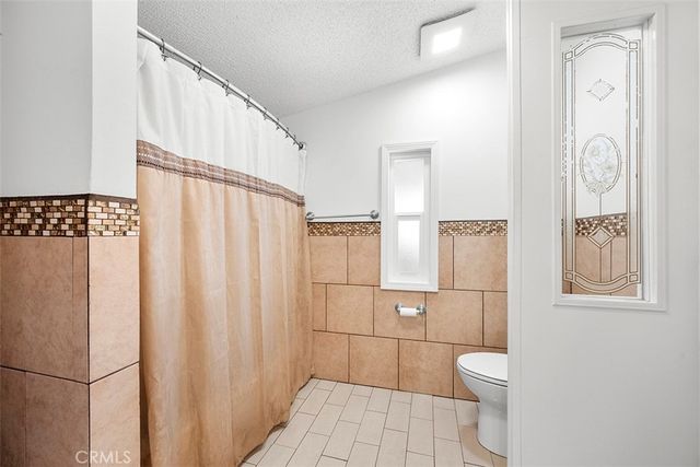 400 Greenfield Drive, El Cajon, CA 92021