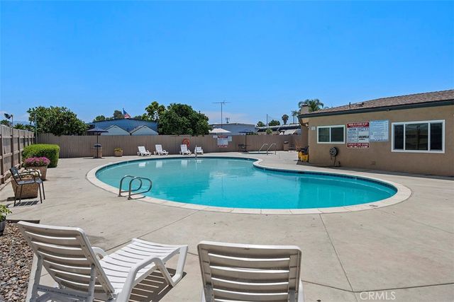 400 Greenfield Drive, El Cajon, CA 92021