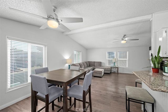 400 Greenfield Drive, El Cajon, CA 92021