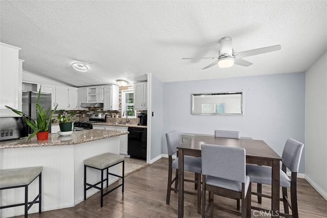 400 Greenfield Drive, El Cajon, CA 92021