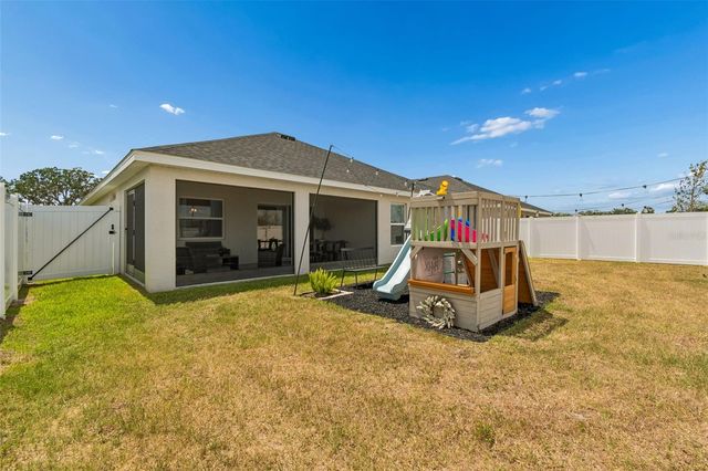 6981 TWISTING PINES LOOP, Zephyrhills, FL 33541
