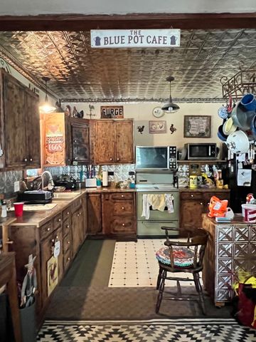 108 County Road 124, Comanche, TX 76442