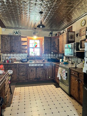 108 County Road 124, Comanche, TX 76442
