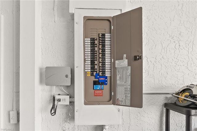 1416 NE 1st TER, Cape Coral, FL 33909