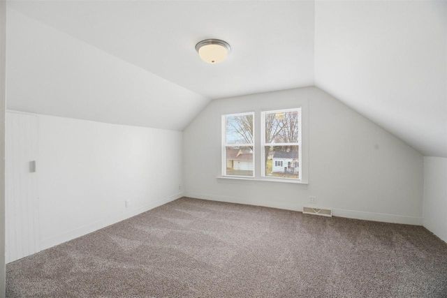 206 WRIGHT AVENUE, Neenah, WI 54956