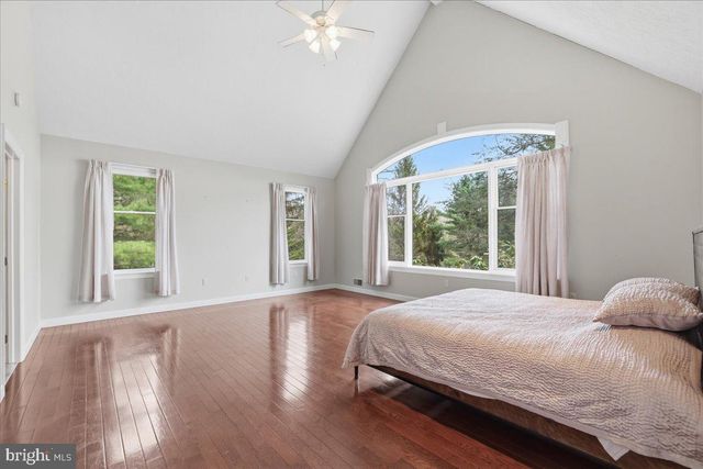 109 LAKE DR, Lake Harmony, PA 18624