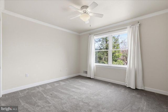109 LAKE DR, Lake Harmony, PA 18624