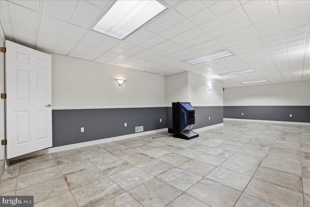 109 LAKE DR, Lake Harmony, PA 18624