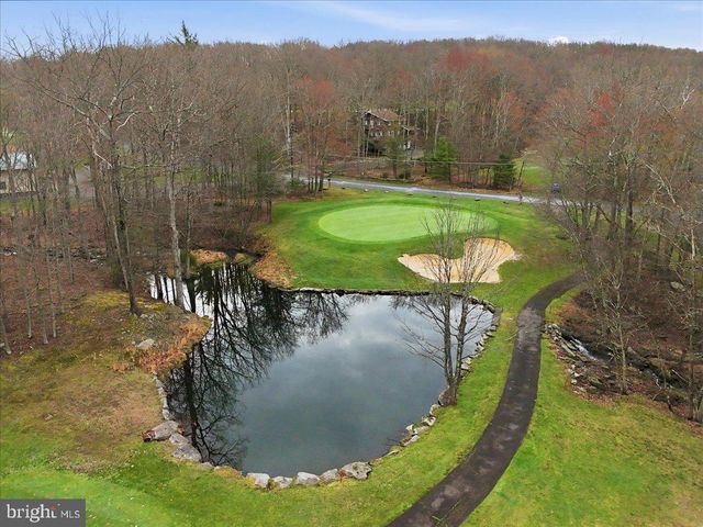 109 LAKE DR, Lake Harmony, PA 18624
