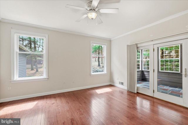 109 LAKE DR, Lake Harmony, PA 18624