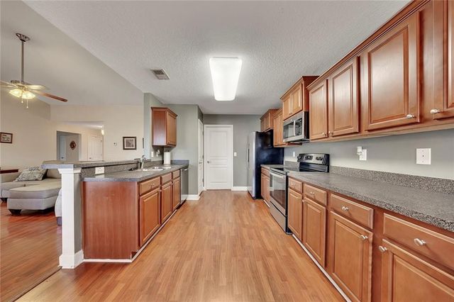 4901 Summersun Drive, Morrow, GA 30260