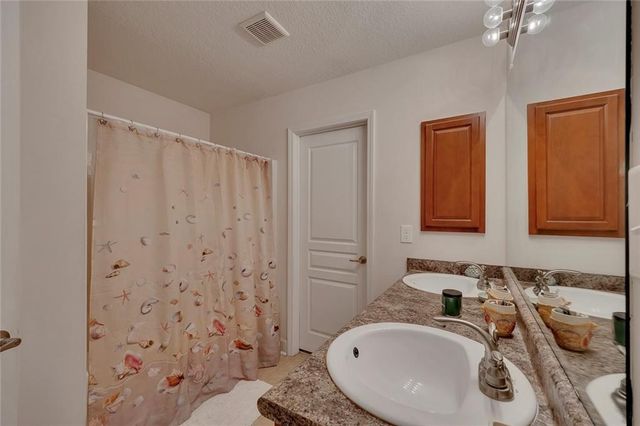 4901 Summersun Drive, Morrow, GA 30260