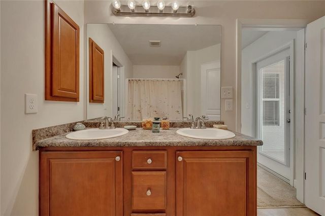 4901 Summersun Drive, Morrow, GA 30260