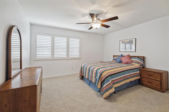 2425 Potomac Drive B, Houston, TX 77057