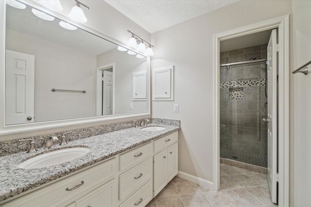 2425 Potomac Drive B, Houston, TX 77057