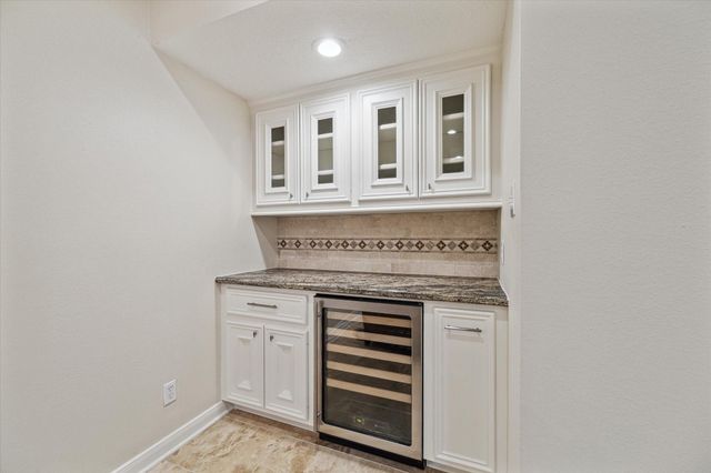 2425 Potomac Drive B, Houston, TX 77057