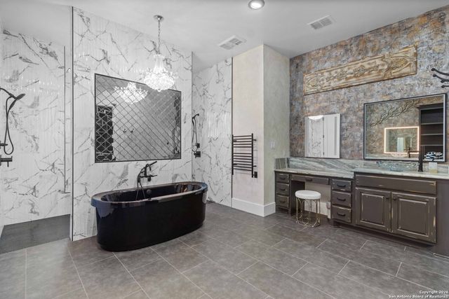 2021 FM 3240, Bandera, TX 78003