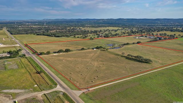 2021 FM 3240, Bandera, TX 78003