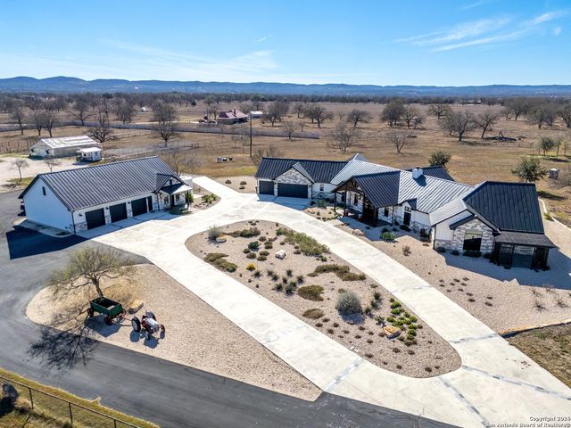 2021 FM 3240, Bandera, TX 78003