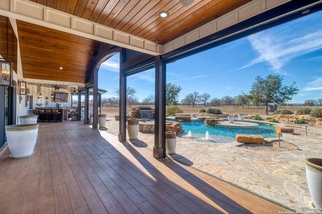 2021 FM 3240, Bandera, TX 78003