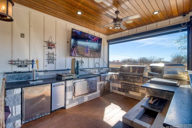 2021 FM 3240, Bandera, TX 78003