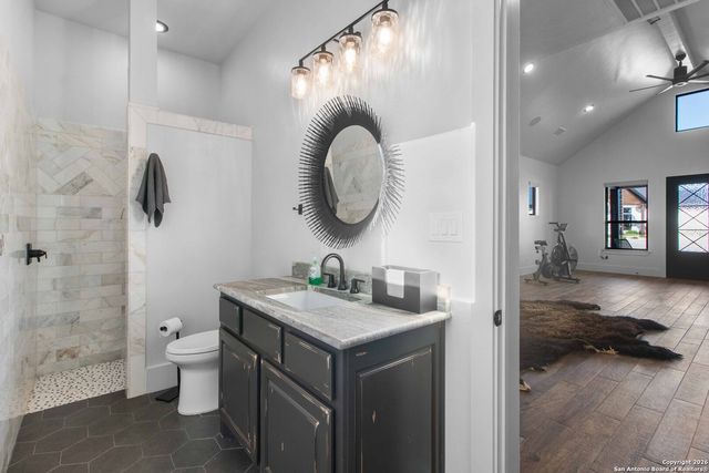 2021 FM 3240, Bandera, TX 78003