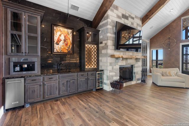 2021 FM 3240, Bandera, TX 78003