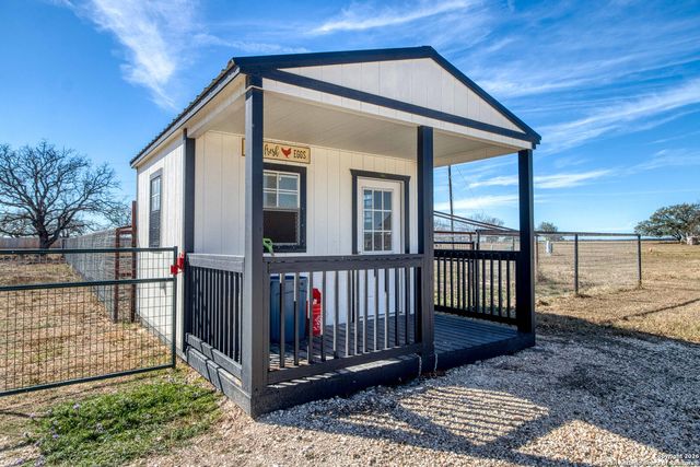 2021 FM 3240, Bandera, TX 78003