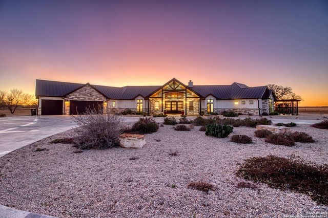 2021 FM 3240, Bandera, TX 78003