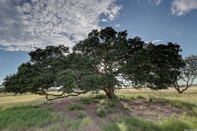 2021 FM 3240, Bandera, TX 78003