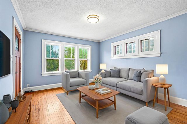 4250 Elliot Avenue, Minneapolis, MN 55407