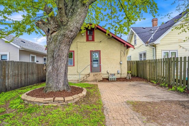 4250 Elliot Avenue, Minneapolis, MN 55407