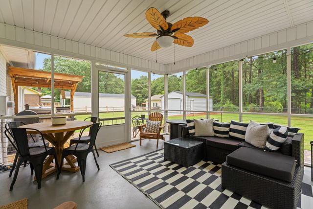 15864 Asheville Highway, Campobello, SC 29322
