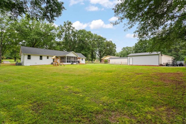 15864 Asheville Highway, Campobello, SC 29322