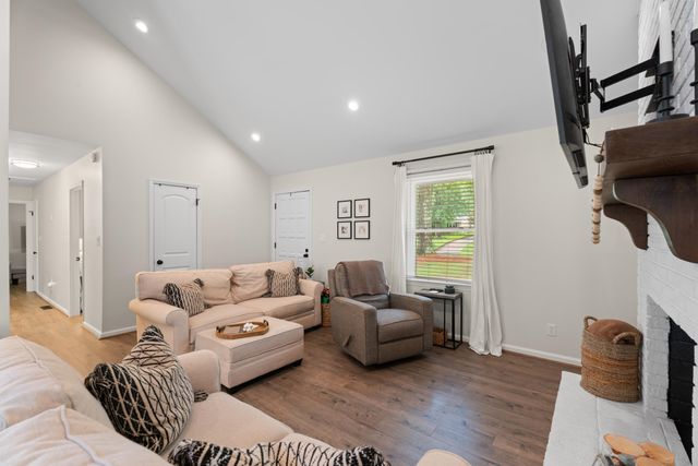 15864 Asheville Highway, Campobello, SC 29322