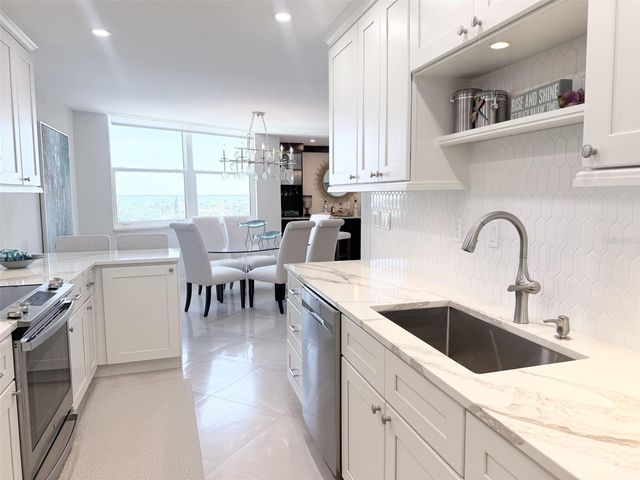 1050 LONGBOAT CLUB ROAD 803, Longboat Key, FL 34228