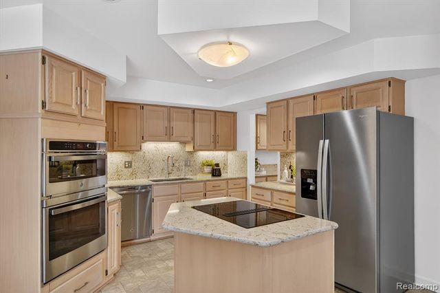 13660 Eaton Drive, Plymouth, MI 48170