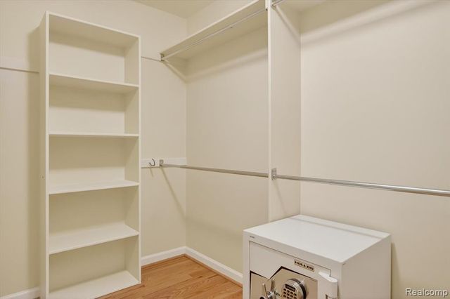 13660 Eaton Drive, Plymouth, MI 48170