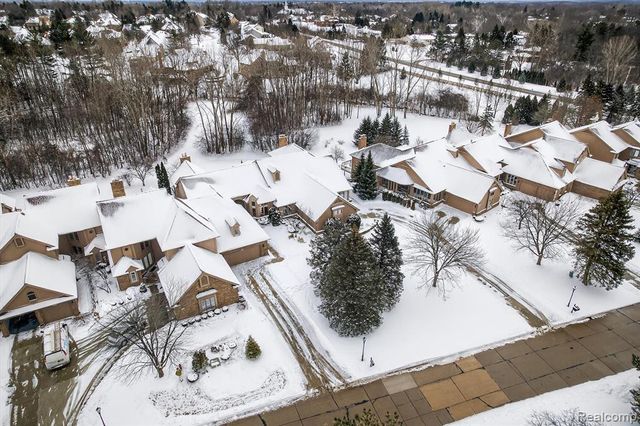 13660 Eaton Drive, Plymouth, MI 48170