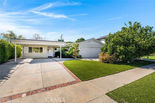 24224 Welby, West Hills (los Angeles), CA 91307