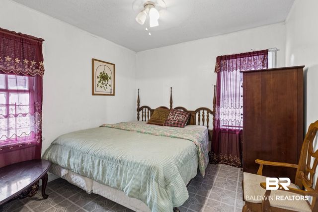 160 GLENN Avenue, Mobile, AL 36606