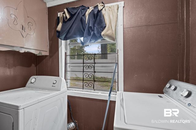 160 GLENN Avenue, Mobile, AL 36606