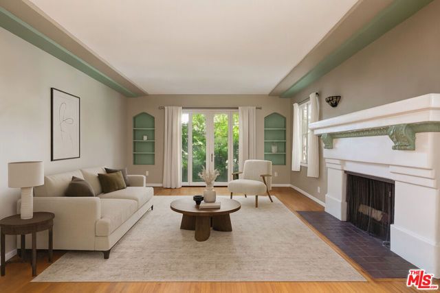 7932 Blackburn Avenue, Los Angeles, CA 90048